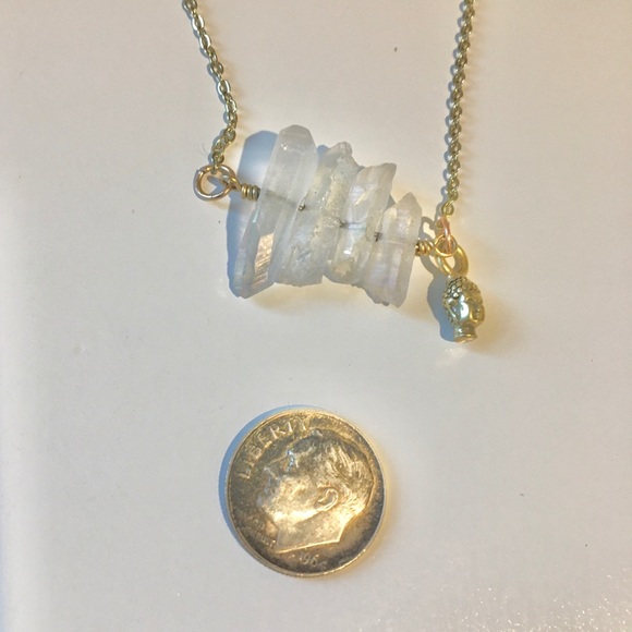 SOLD Lonna & Lilly Raw Crystal Necklace! - Picture 3 of 8